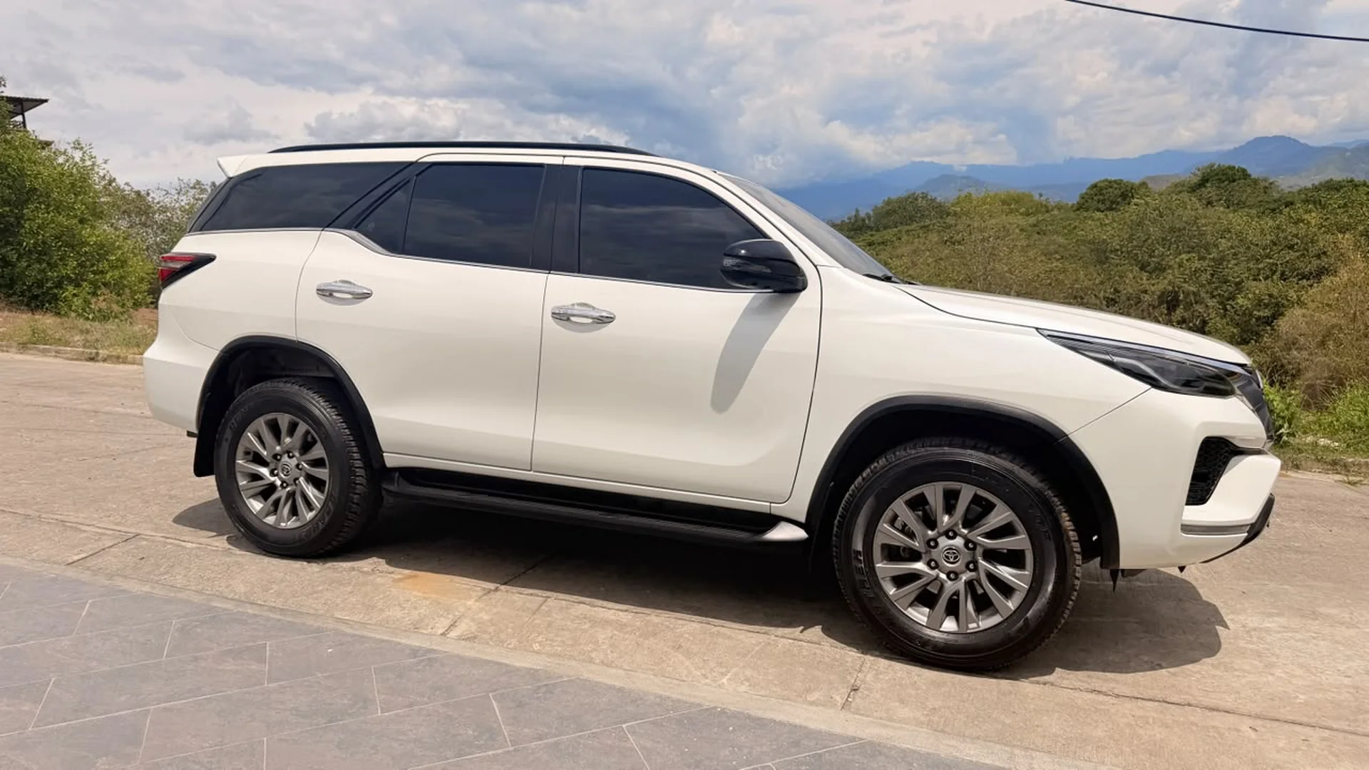 Toyota Fortuner / SRV 2.8 2022