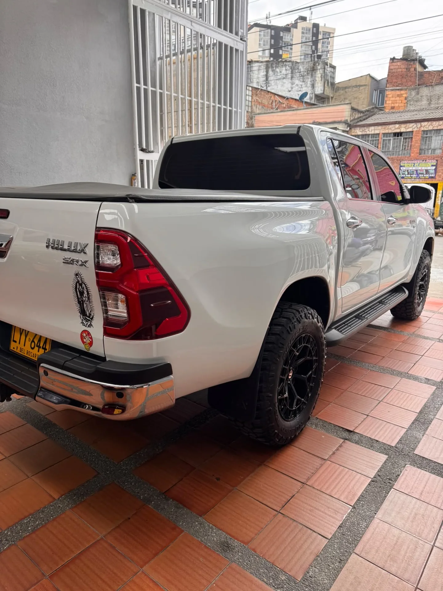 Toyota Hilux / SRX 2023