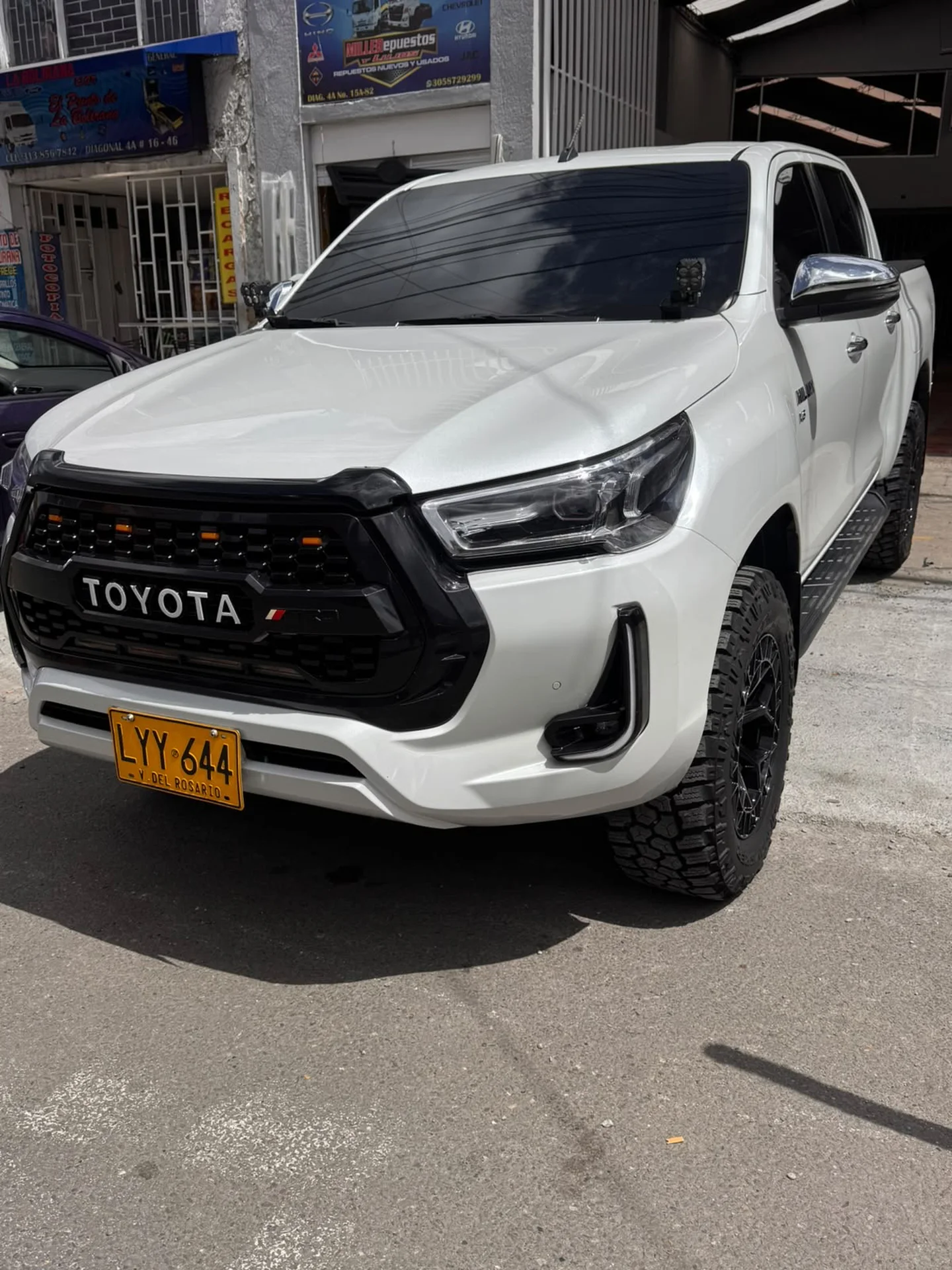 Toyota Hilux / SRX 2023