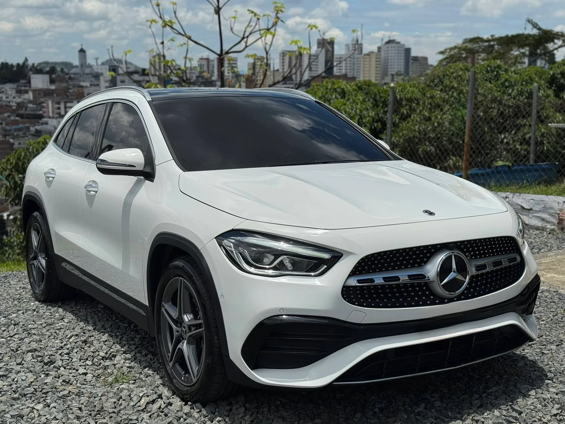 Mercedes GLA 200 AMG LINE 2023