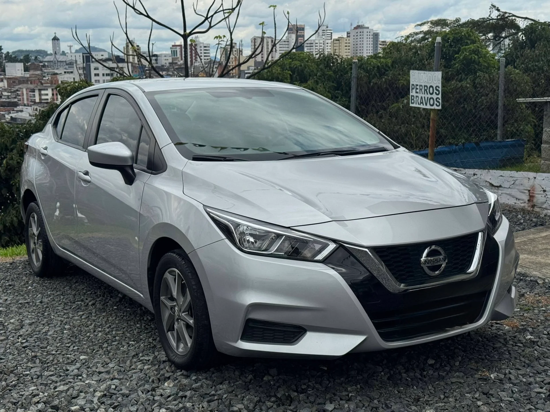 Nissan Versa 2022