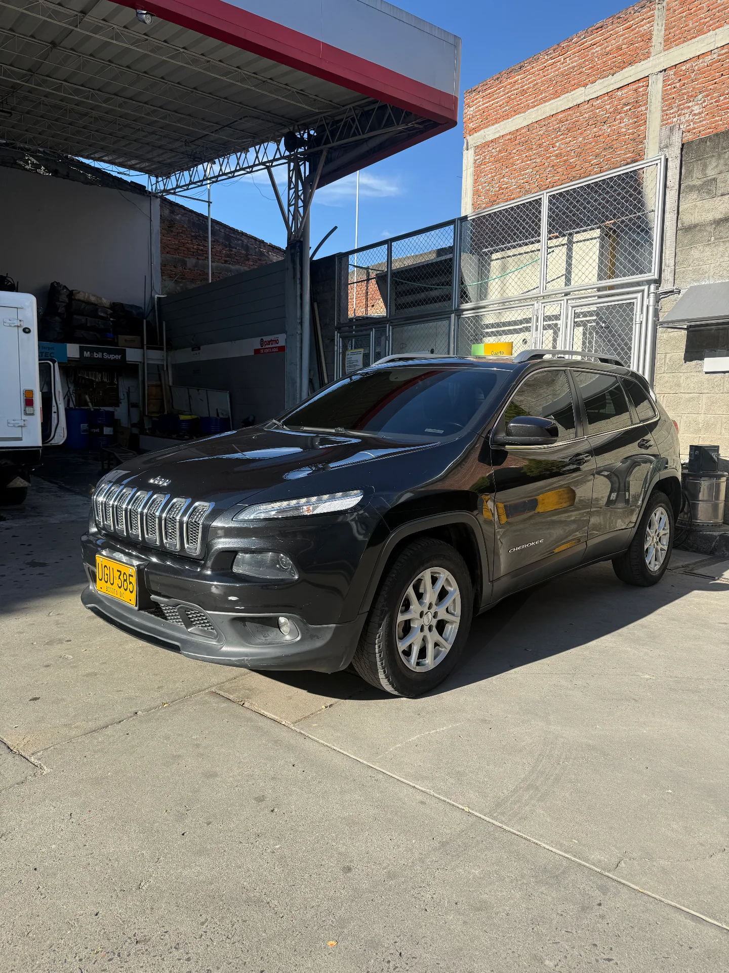 Jeep 2015 / Cherokee  Longitude 2015