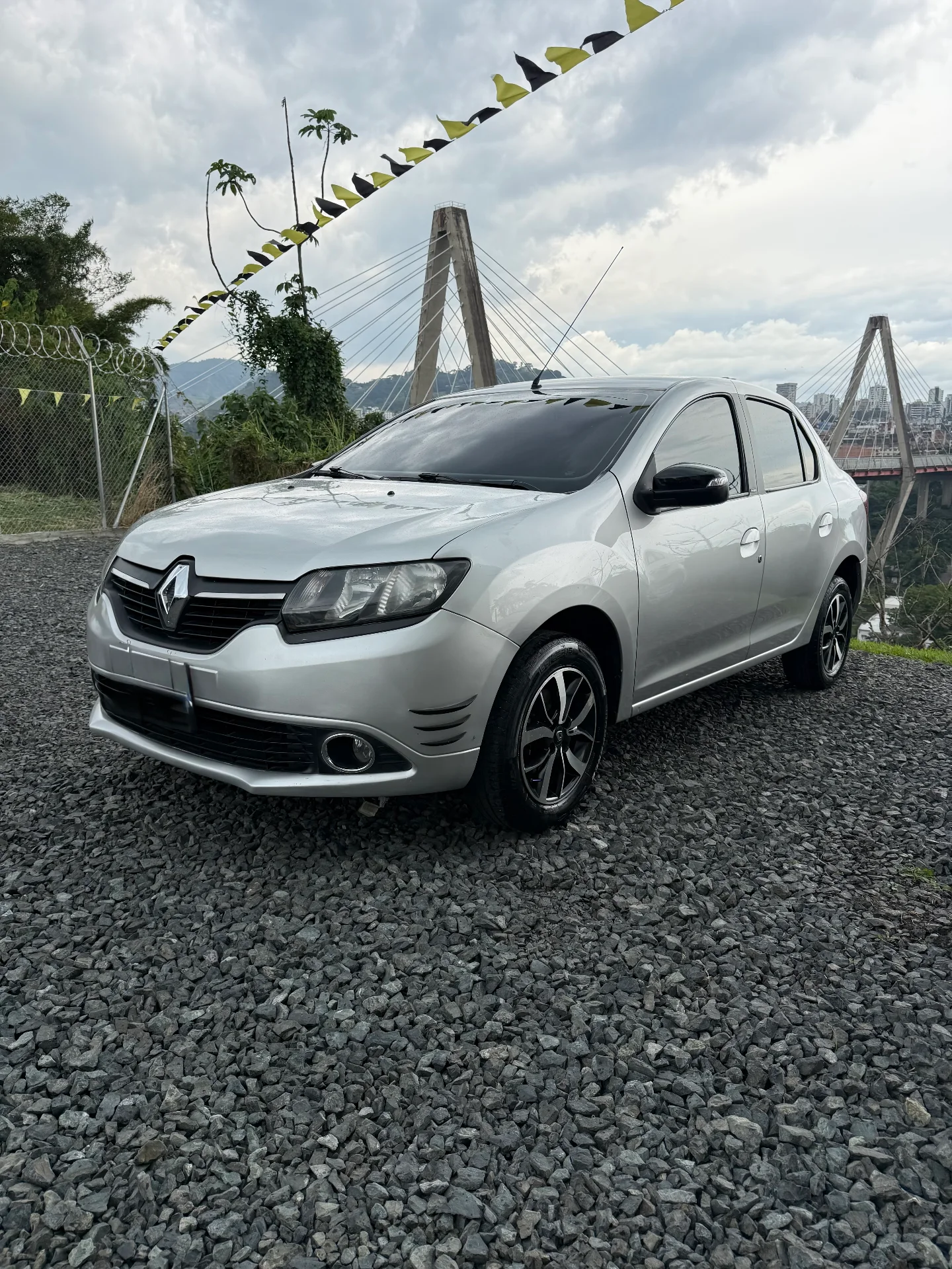 Renault Logan / Intens 2019