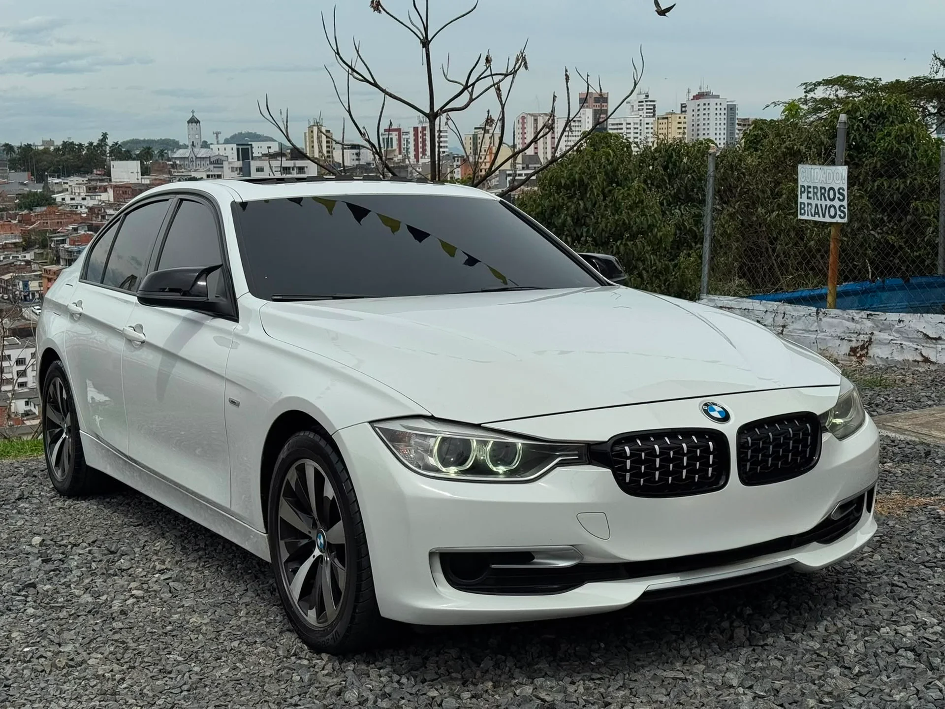 BMW 320 D 2012