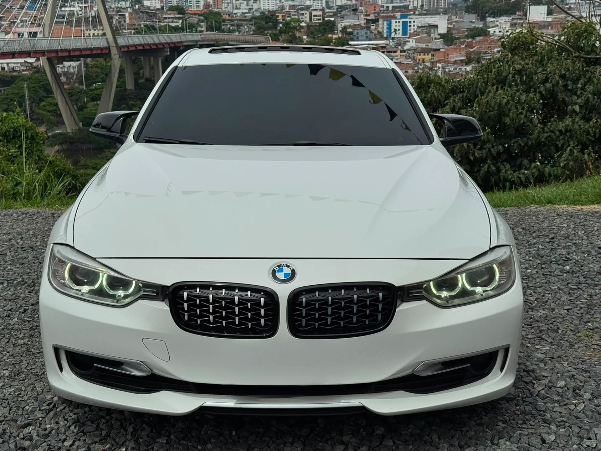 BMW 320 D 2012