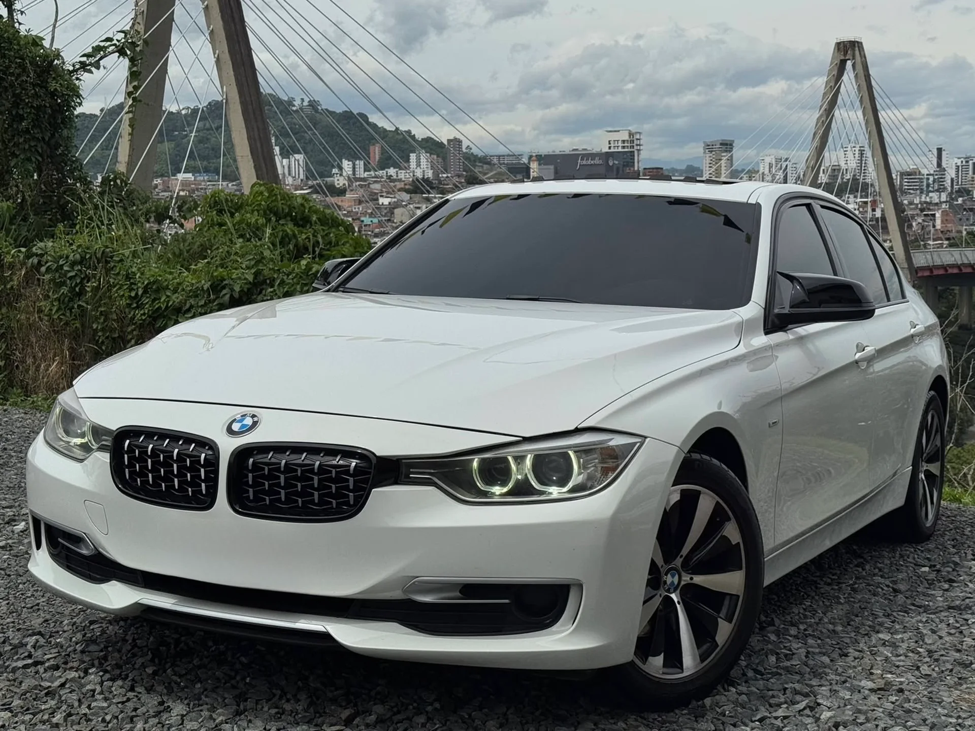 BMW 320 D 2012