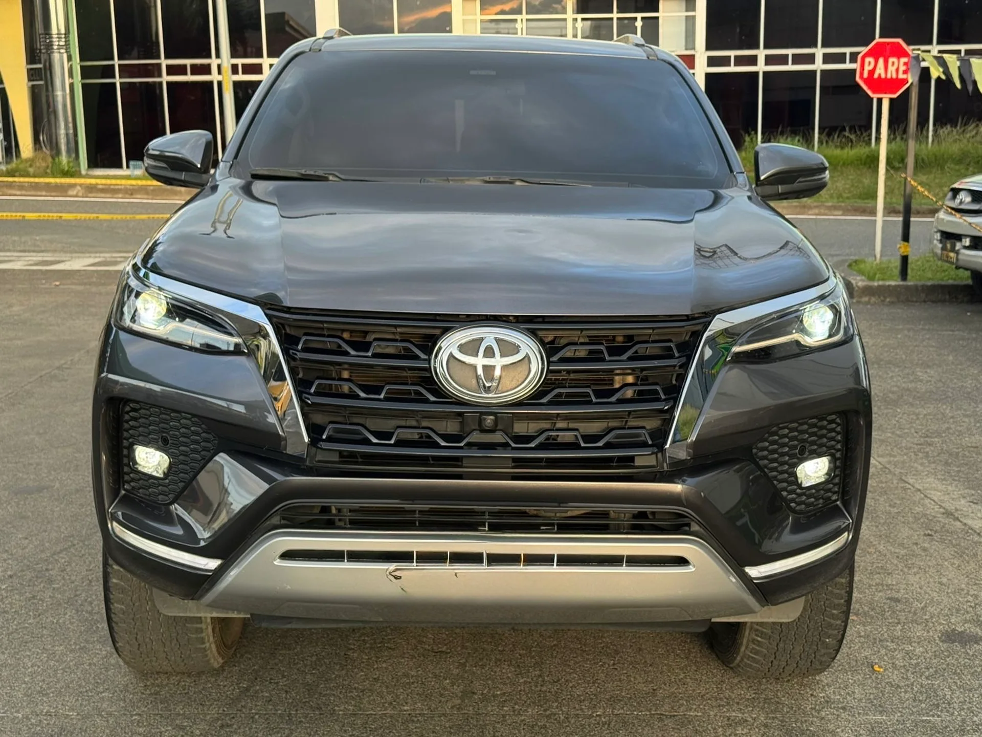 Toyota Fortuner / SRV 2022