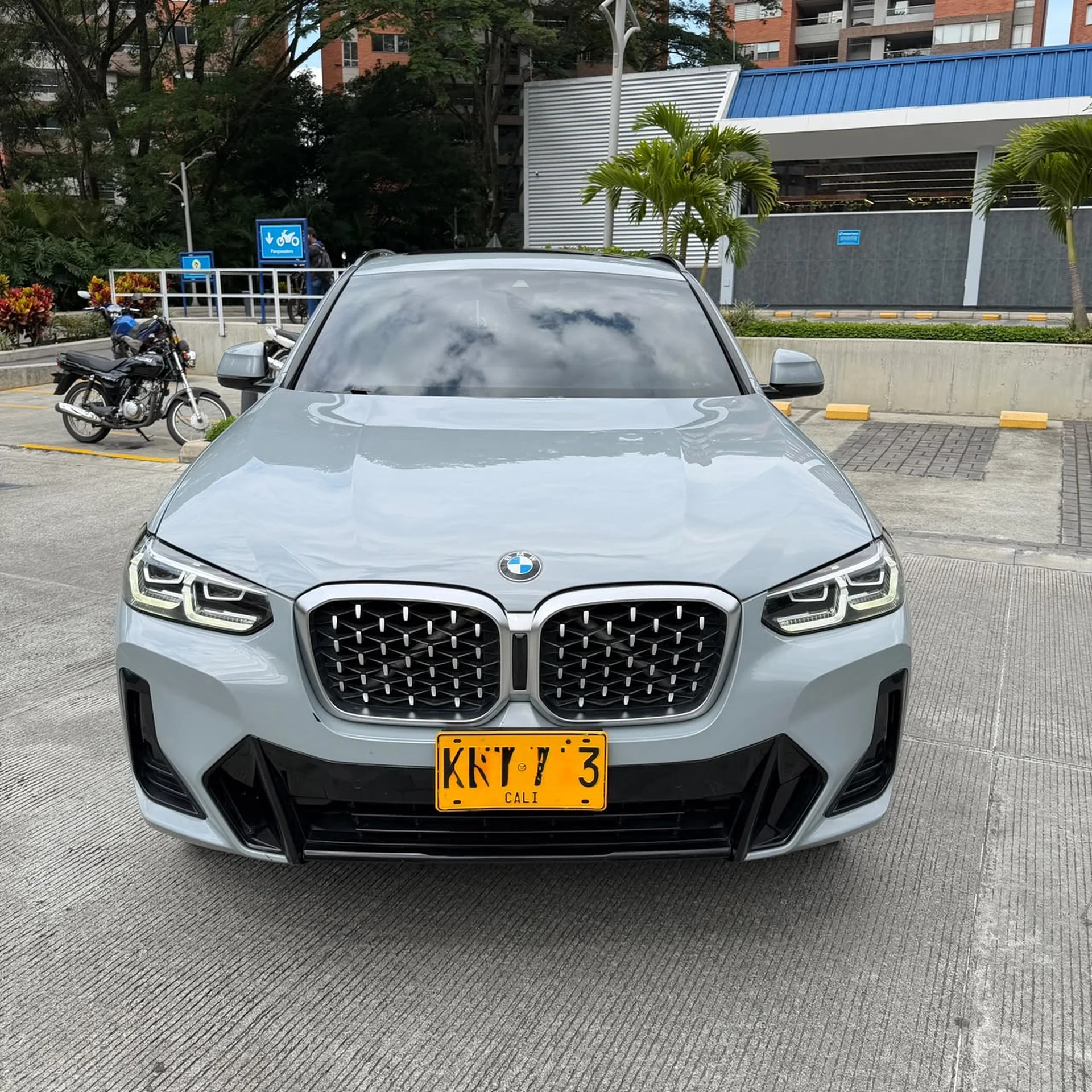 BMW X4 / X Drive 3D 2022